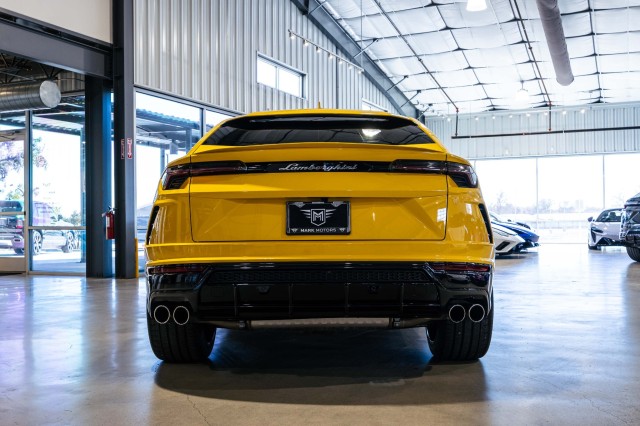 Used Car 2022 Lamborghini Urus  For Sale Under $230,000 In Boerne, Texas