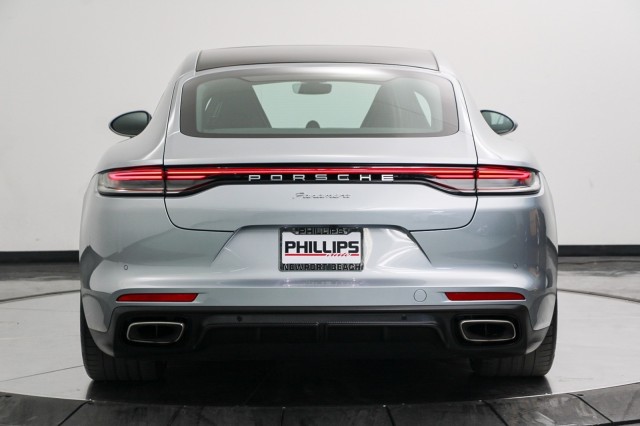 2021 Porsche Panamera  4