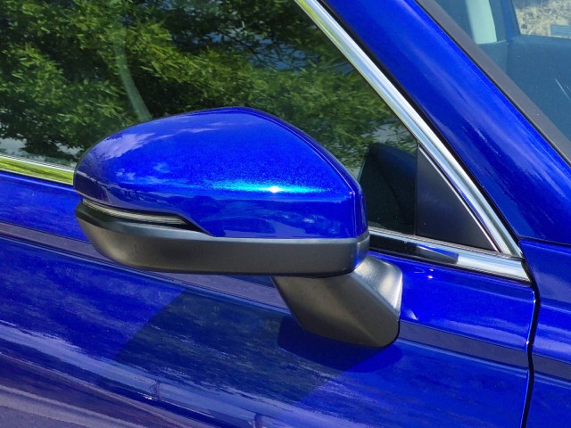 HondaCR-V12