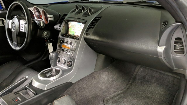 2003 Nissan 350Z Touring w/Navigation 23