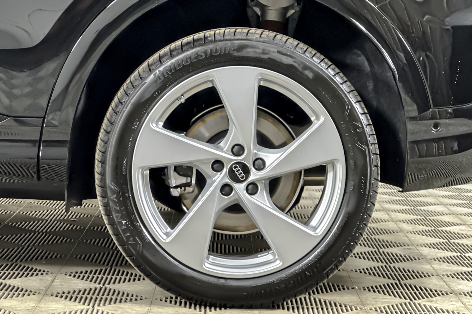 New 2025 Mythos Black Metallic Audi Premium Plus 2.0 TFSI quattro image 23