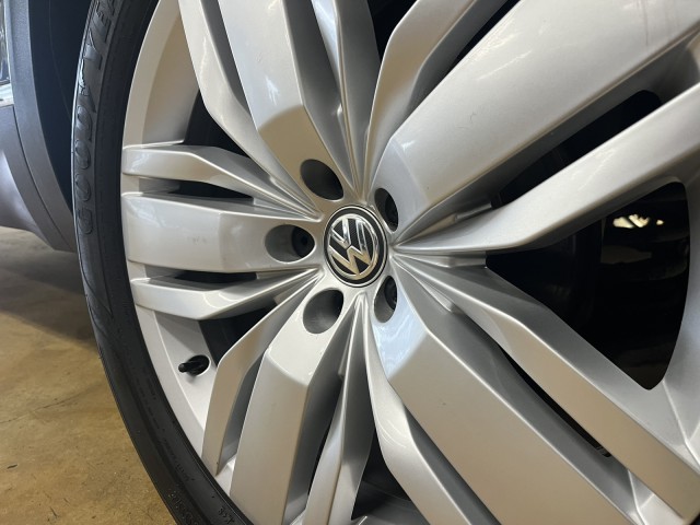 2019 Volkswagen Atlas 3.6L V6 SEL 14