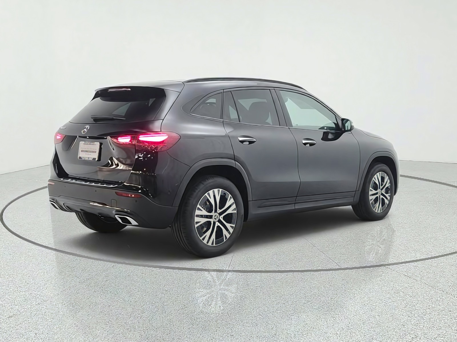 New 2026 Night Black Mercedes-Benz GLA 250 SUV image 5