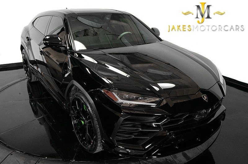 2021 Lamborghini Urus *ONLY 1900 MILES* *4-SEAT CONFIGURATION* *1-OWNER* in , 