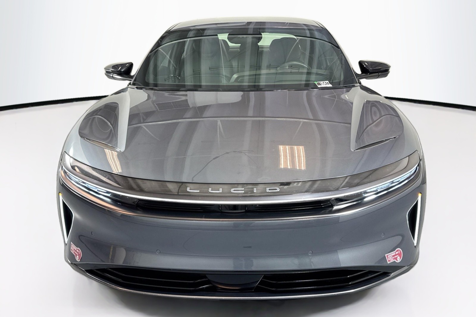 Used 2024 Quantum Grey Metallic Lucid Touring image 2