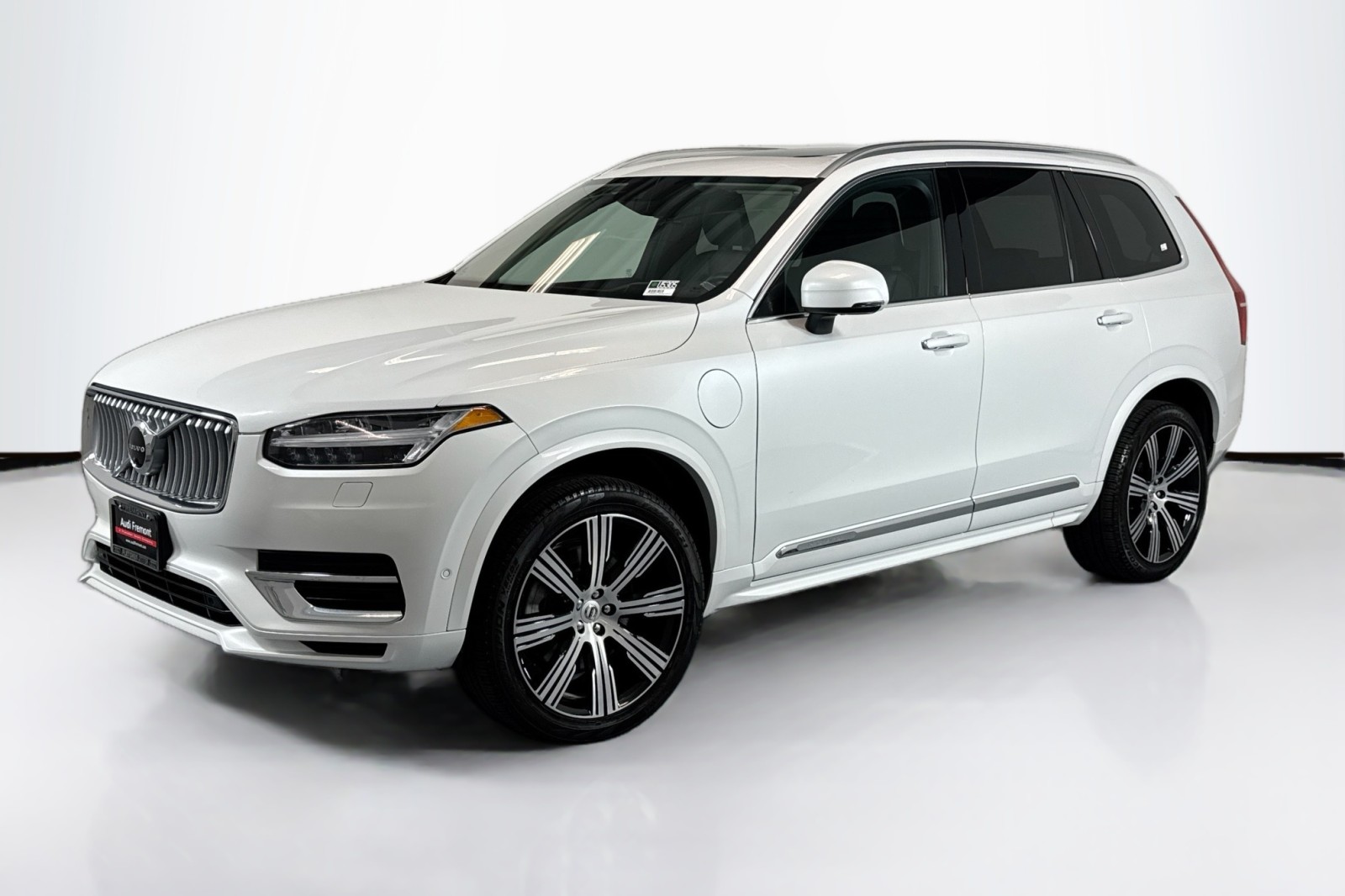 2022 Volvo XC90 Inscription's photo
