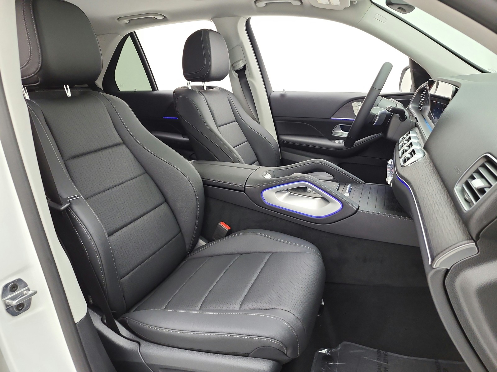New 2026 Polar White Mercedes-Benz GLE 350 4MATIC® SUV image 14