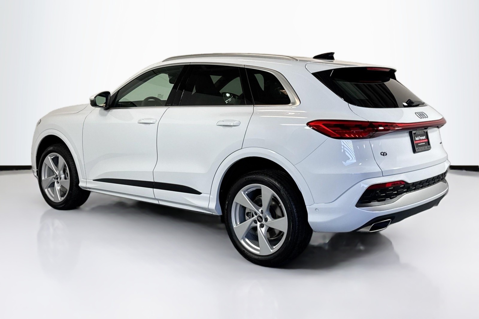 New 2025 Glacier White Metallic Audi Premium Plus 2.0 TFSI quattro image 7