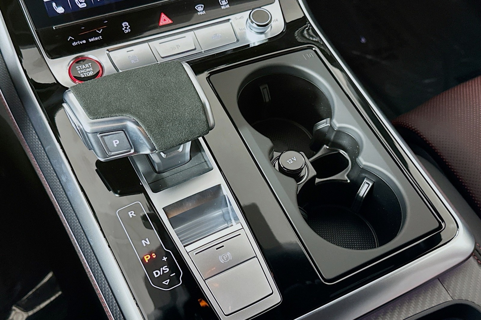 New 2026 Daytona Gray Pearl Effect Audi performance image 7