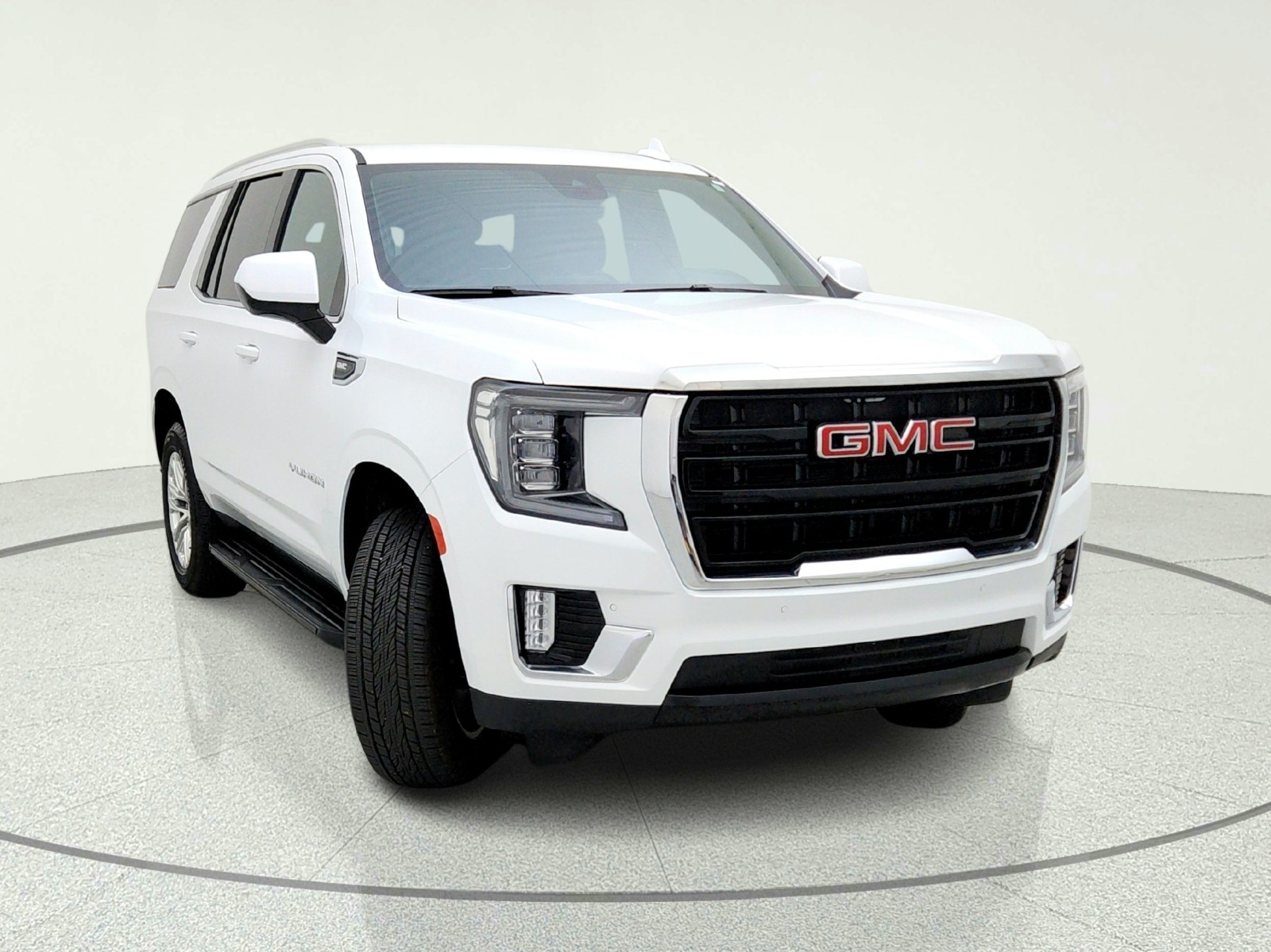 Used 2024 Summit White GMC SLE image 4