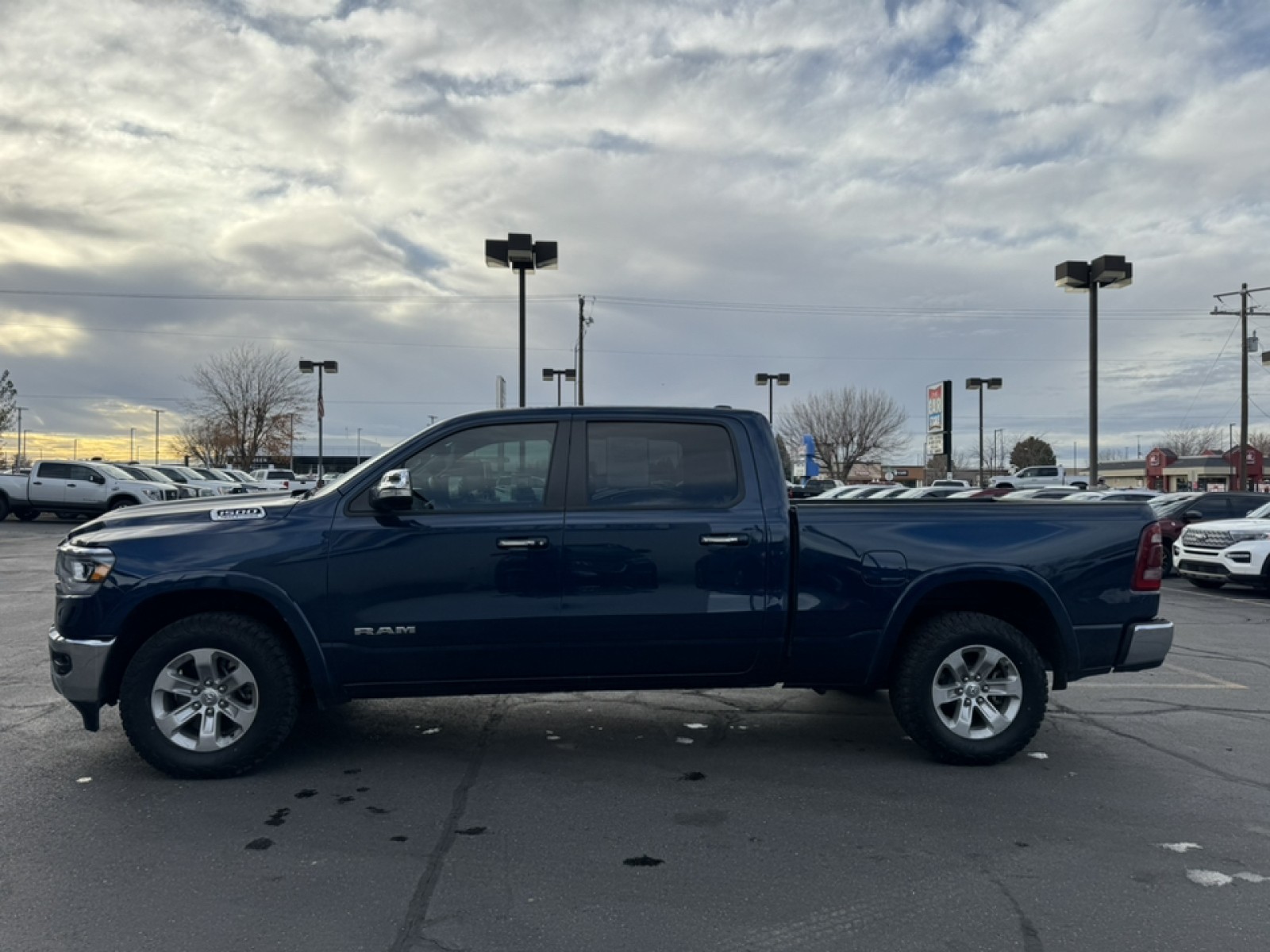 2022 Ram 1500 Laramie 3