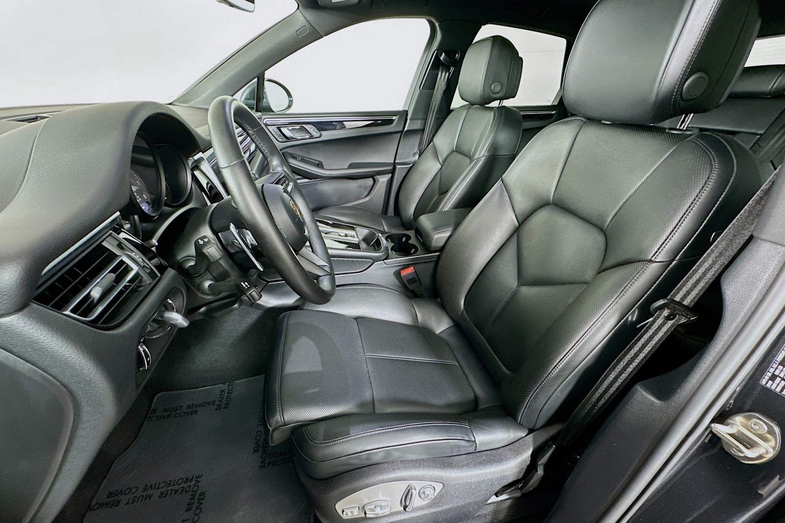 Used 2023 Volcano Grey Metallic Porsche S image 18