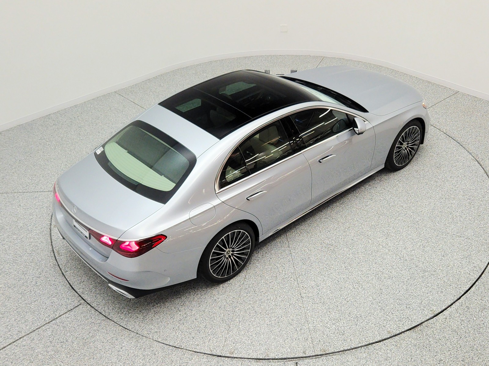 New 2026 Cirrus Silver Metallic Mercedes-Benz E 350 RWD Sedan image 20