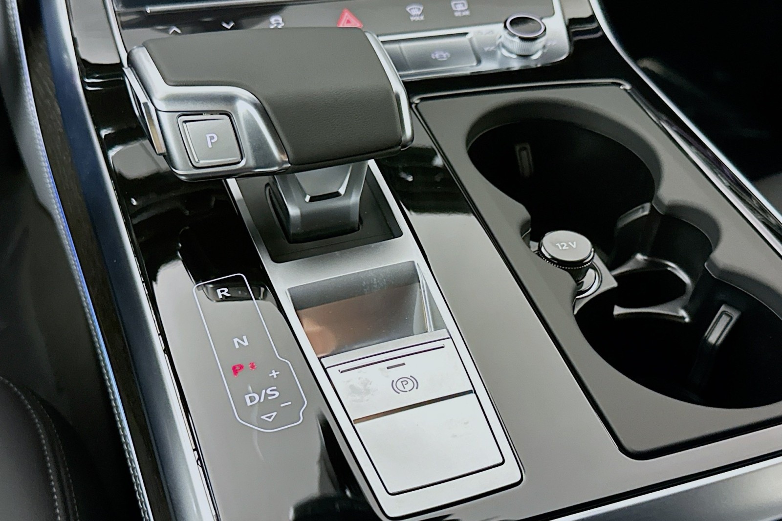 New 2026 Glacier White Metallic Audi Premium Plus image 7