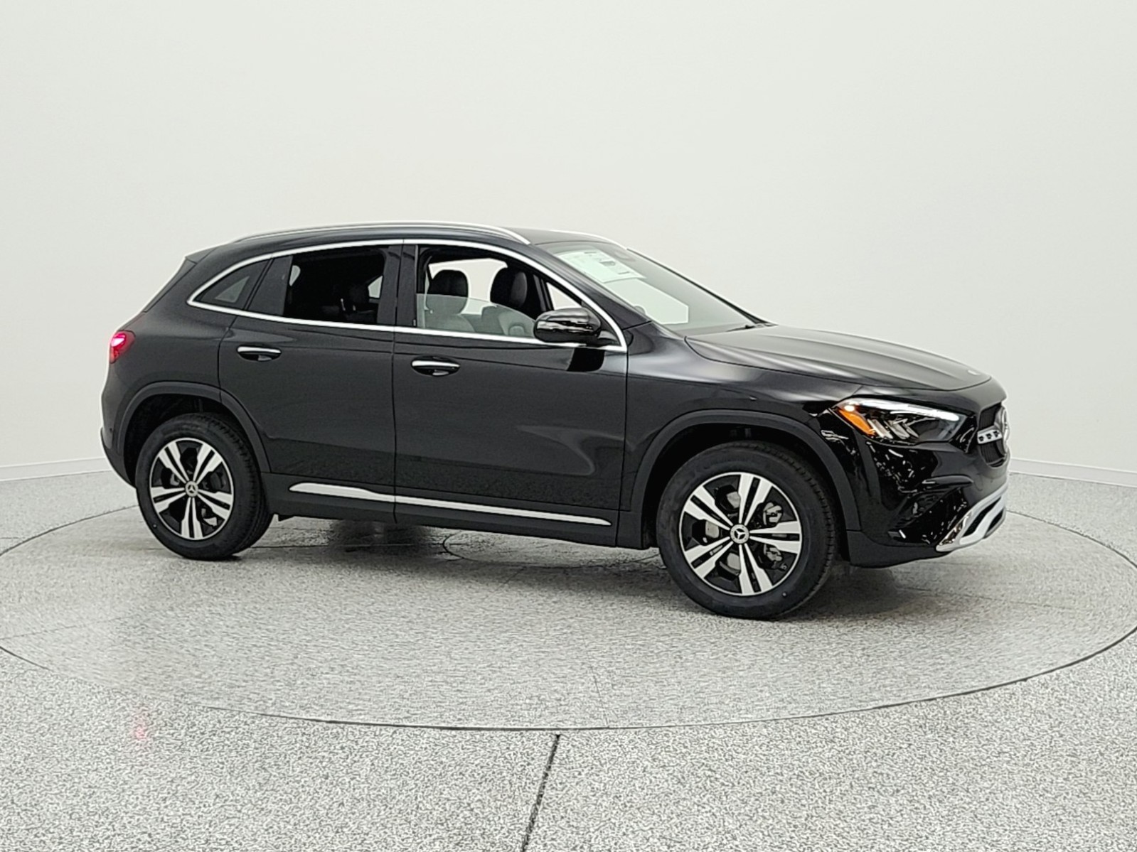 New 2026 Night Black Mercedes-Benz GLA 250 SUV image 4