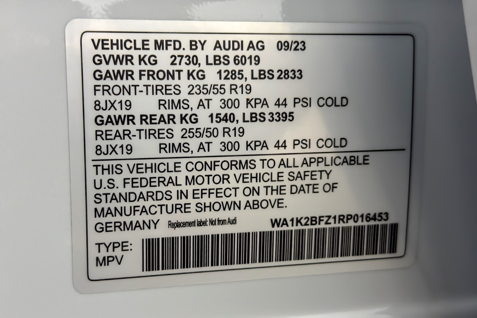 Certified Used 2024 Glacier White Metallic Audi Premium 50 quattro image 27