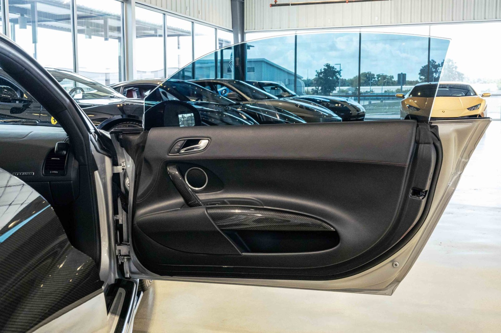 Used Car 2012 Audi R8  5.2l For Sale Under $180,000 In Boerne, Texas