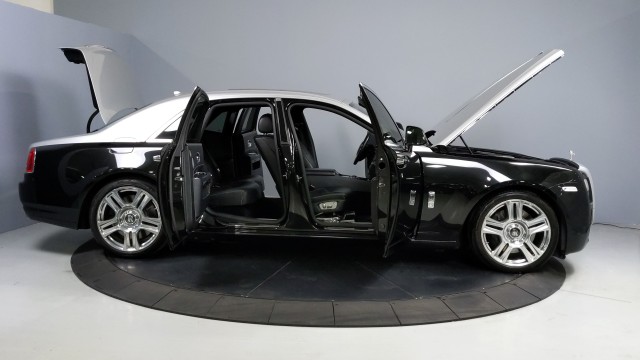 2012 Rolls-Royce Ghost  16