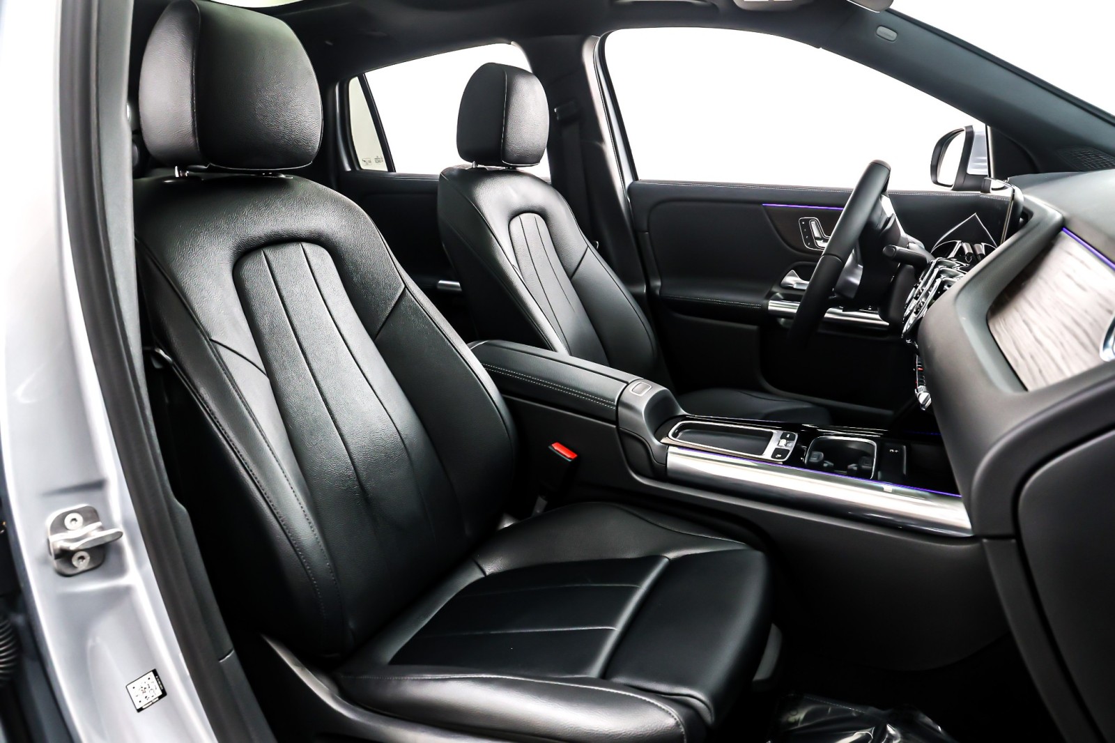 New 2026 Cirrus Silver Metallic Mercedes-Benz GLA 250 image 7