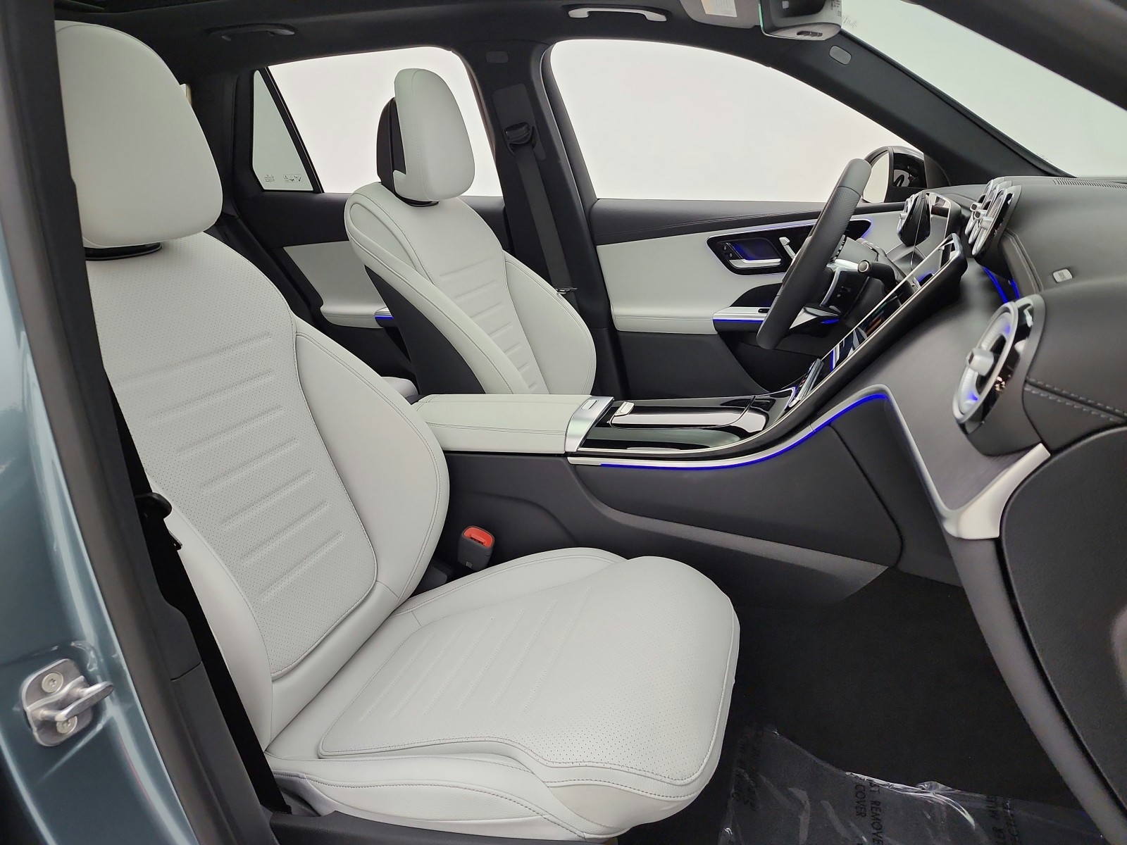 New 2027 Verde Silver Metallic Mercedes-Benz GLC 300 SUV image 14
