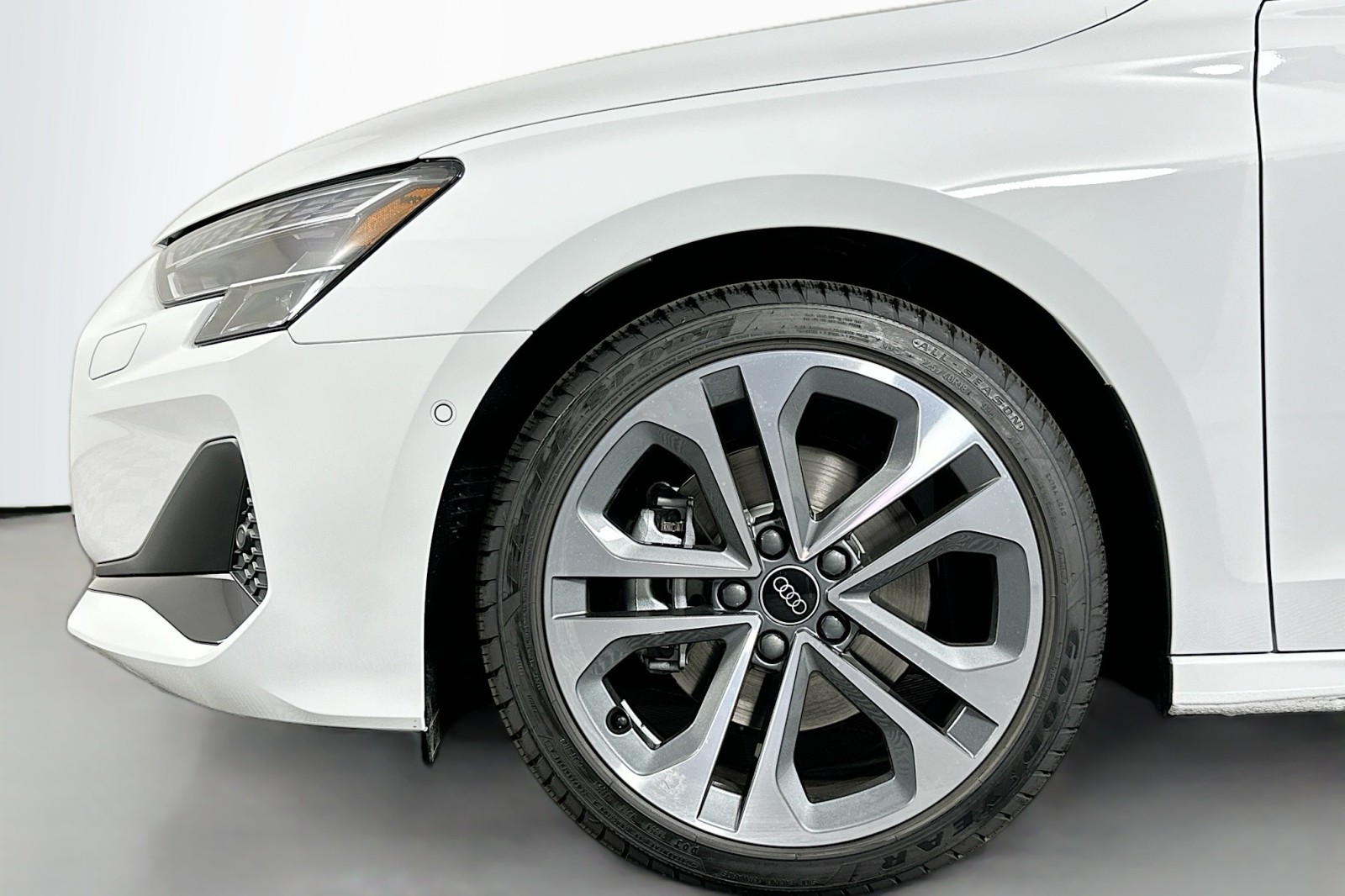 New 2026 Arkona White Audi Premium Plus image 11