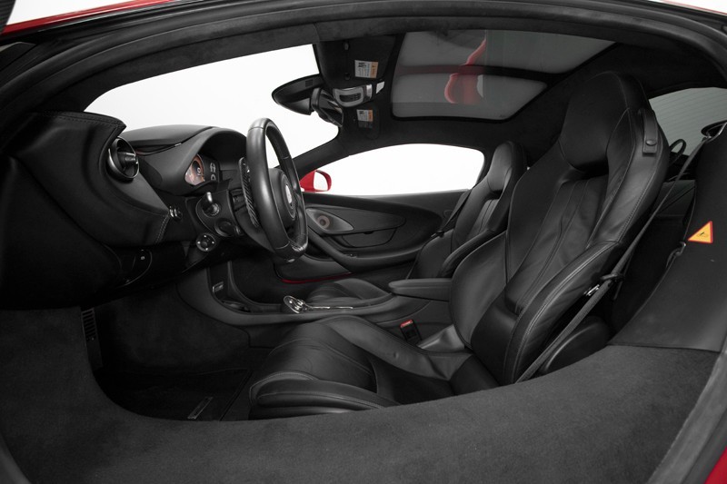 2018 McLaren 570GT ($234,790 MSRP) *SPORTS PACK* *CERAMIC BRAKES* *ONLY 7200 MILES* in , 