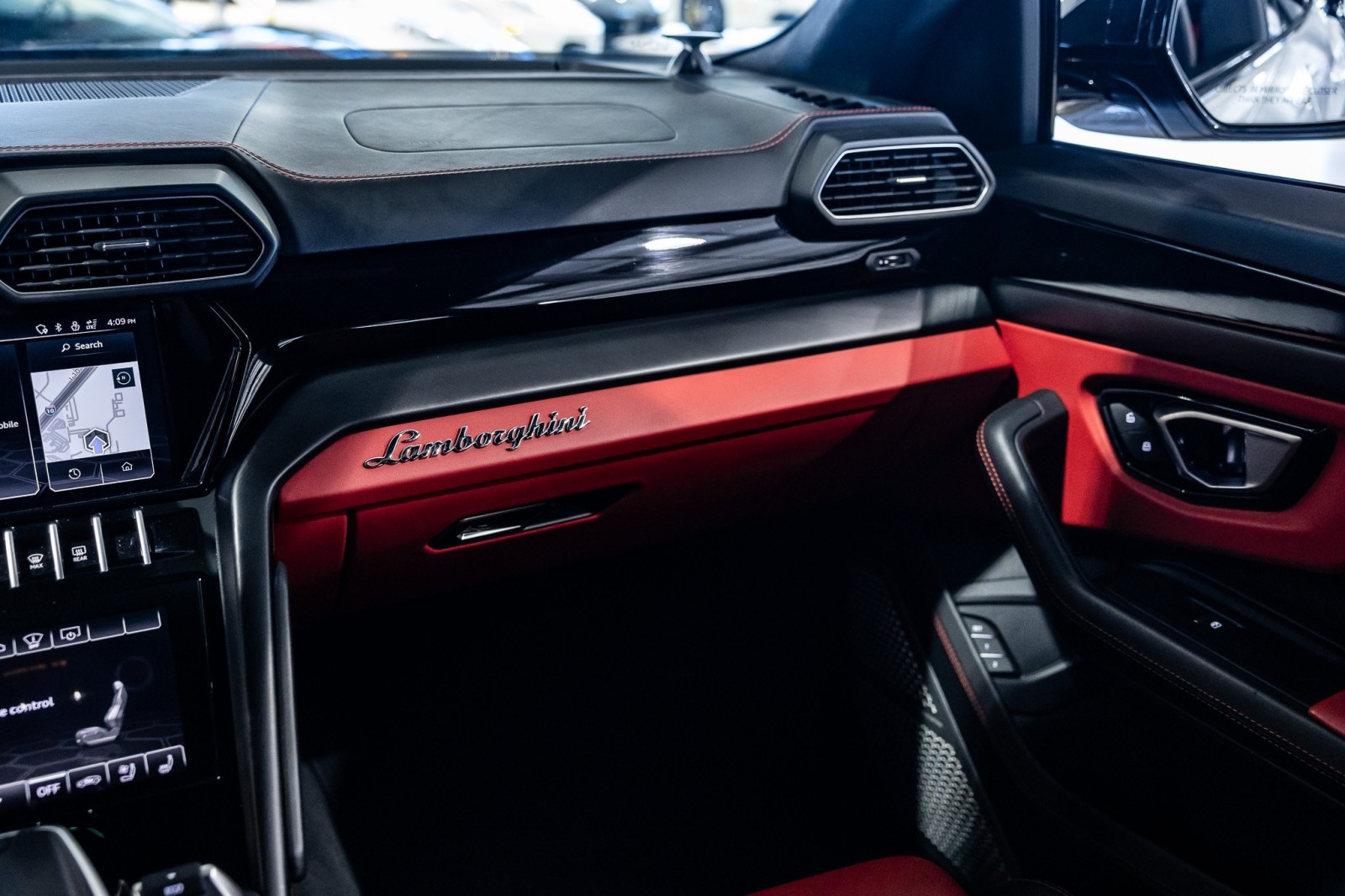 Used Car 2022 Lamborghini Urus  For Sale Under $200,000 In Boerne, Texas