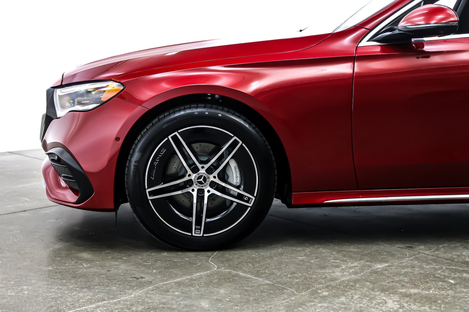 New 2026 MANUFAKTUR Patagonia Red Mercedes-Benz E 450 image 10