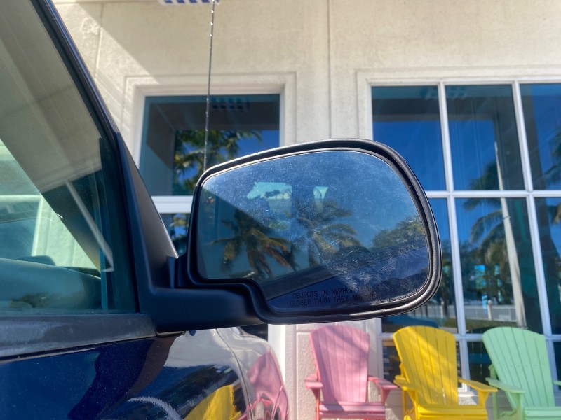 2003 Chevrolet Suburban LT 1 OWNER NO ACCIDENTS in ,