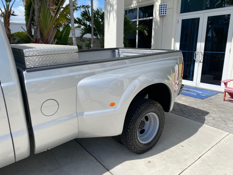 2001 Ford Super Duty F-350 DRW XL 1 OWNER LOW MILES 14,269 in , 