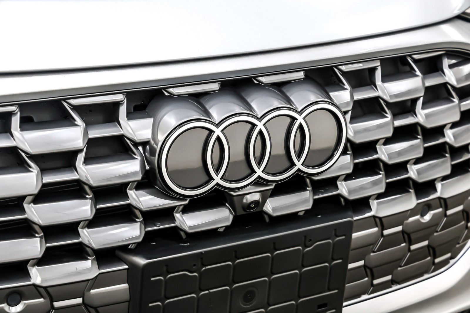 New 2025 Florett Silver Metallic Audi Premium 2.0 TFSI quattro image 13