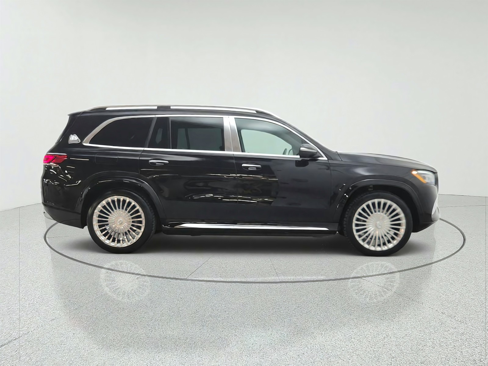 Certified Used 2021 Obsidian Black Metallic Mercedes-Benz Maybach GLS 600 4MATIC® SUV image 4