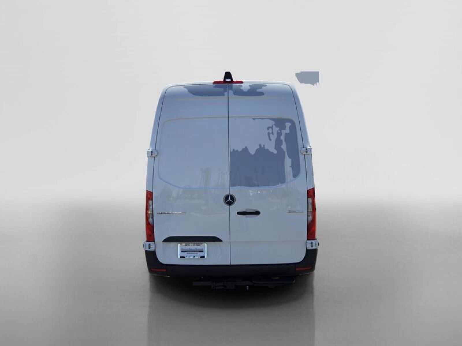 New 2026 ARCTIC WHITE Mercedes-Benz  image 4