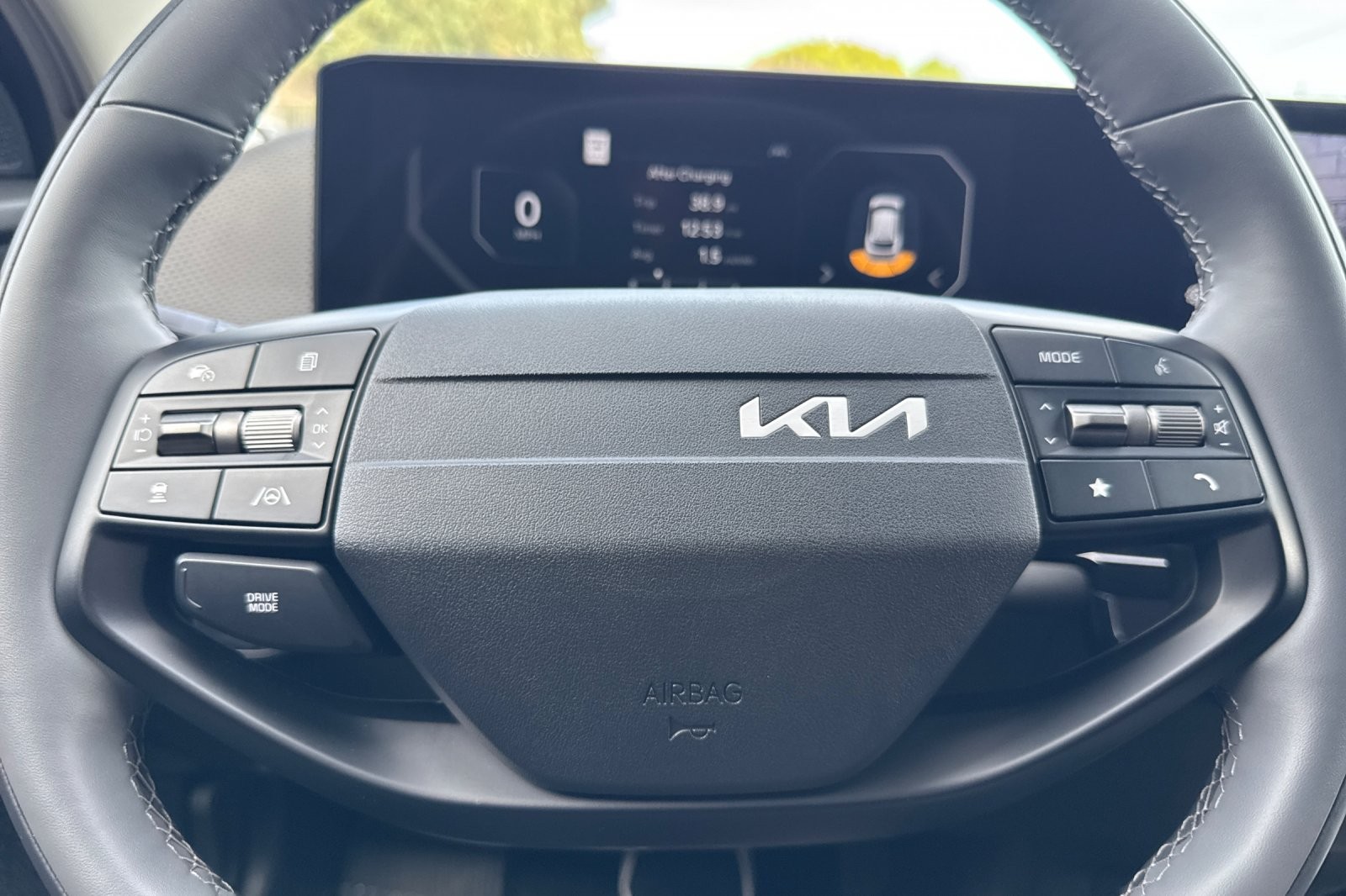 Used 2025 Ebony Black Kia Light Long Range AWD image 23