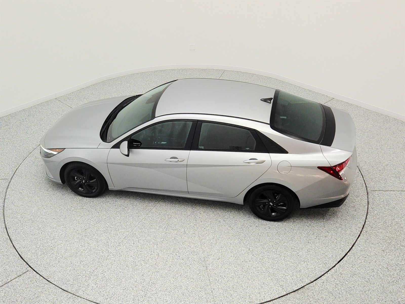 Used 2021 Shimmering Silver Pearl Hyundai SEL IVT image 29