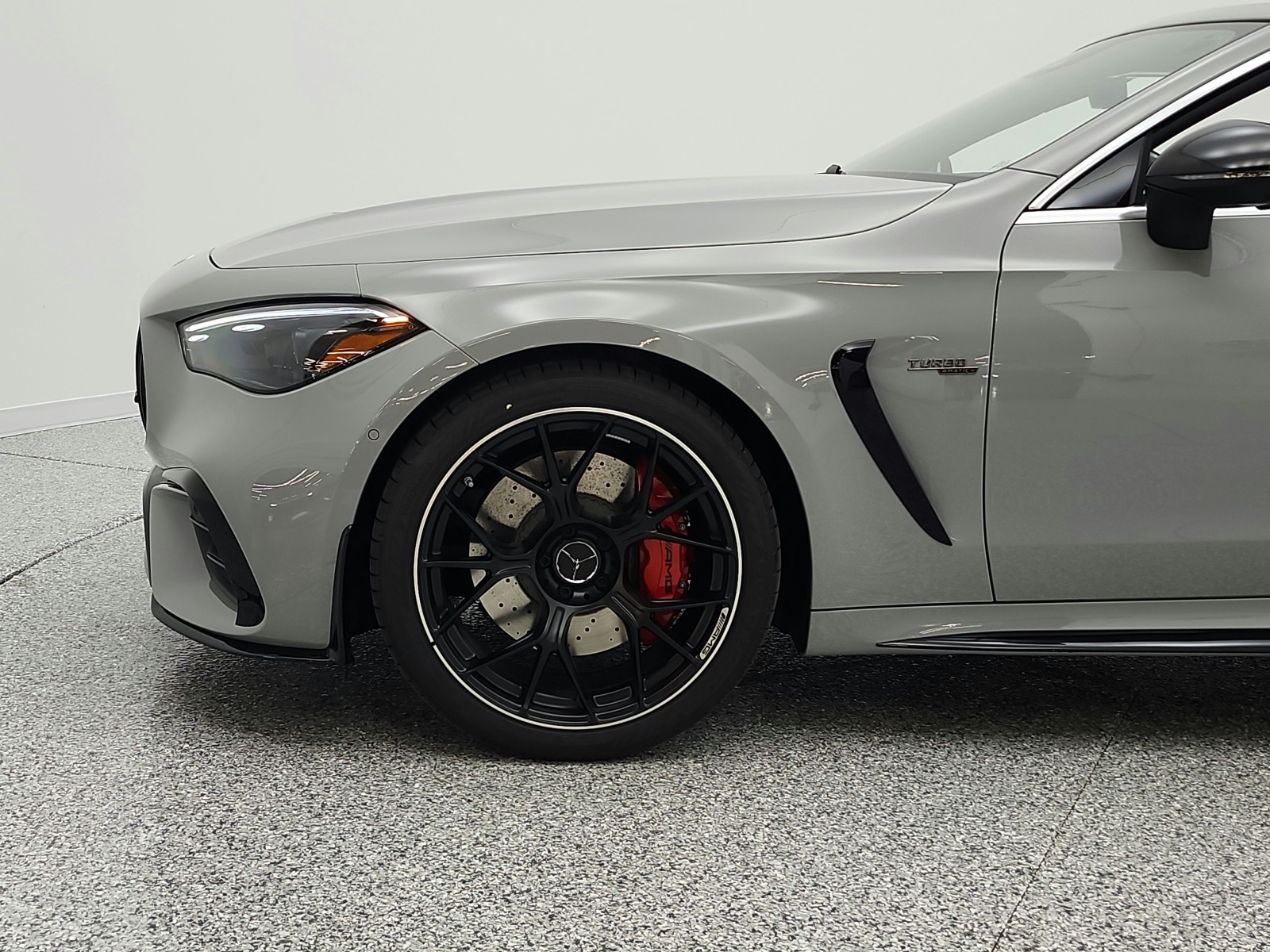 New 2026 MANUFAKTUR Alpine Grey Metallic Mercedes-Benz AMG® CLE 53 4MATIC+ Cabriolet image 23