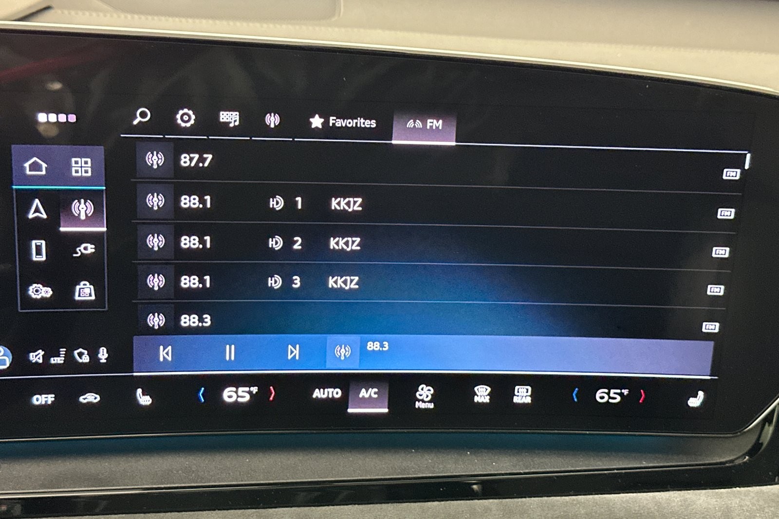 New 2025 Glacier White Metallic Audi Premium Plus quattro image 17