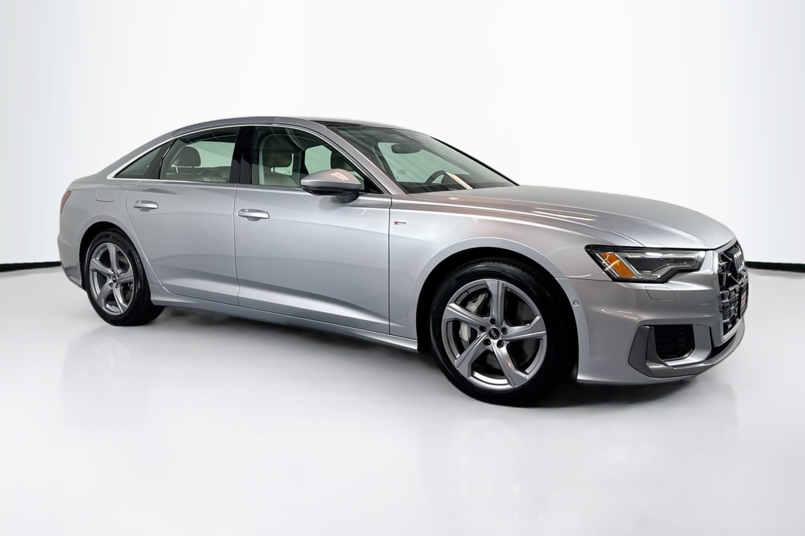 Used 2025 Florett Silver Metallic Audi Premium image 3