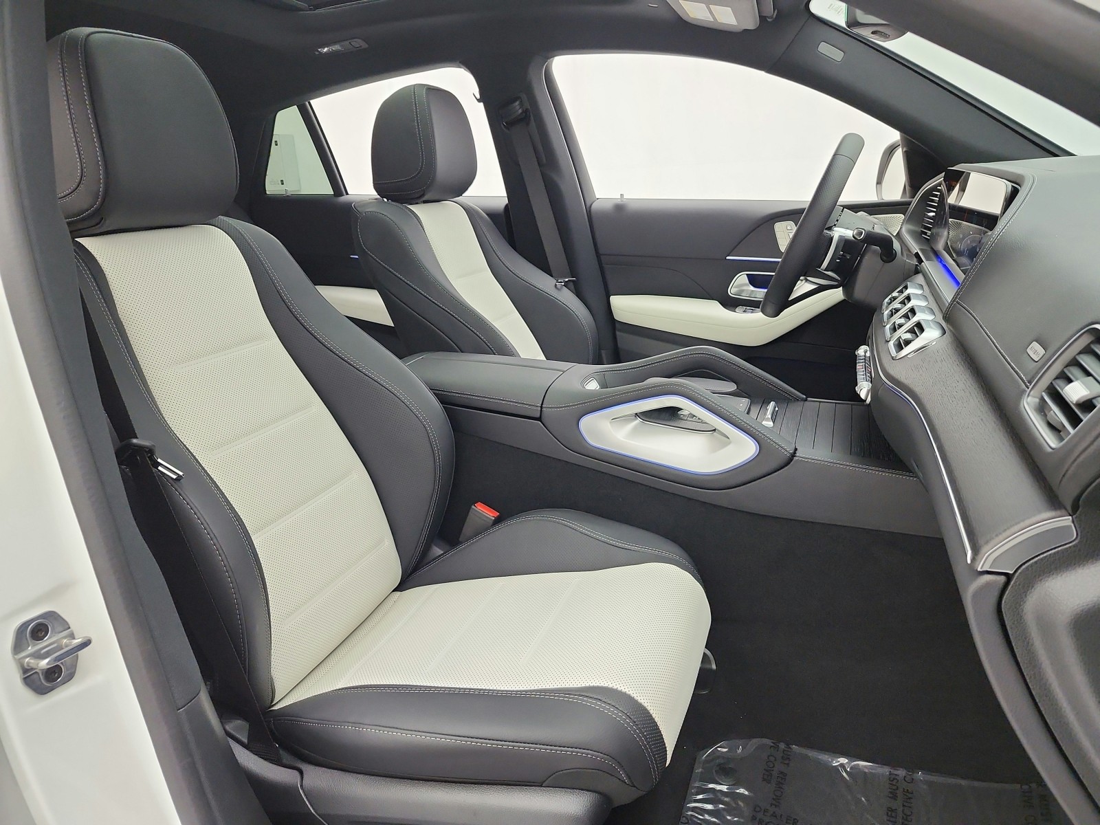 New 2026 Polar White Mercedes-Benz GLE 450 4MATIC® Coupe image 14
