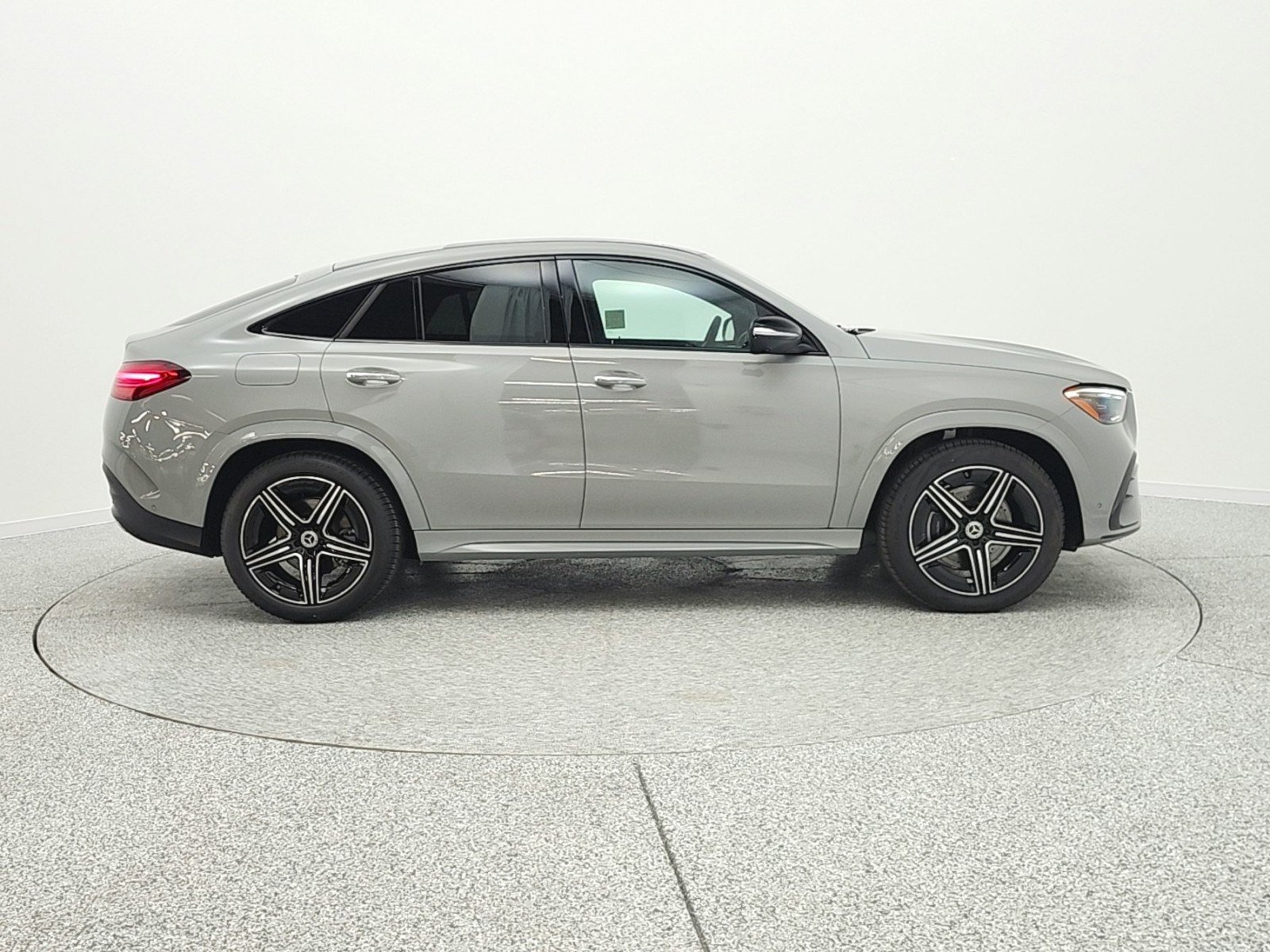 New 2026 MANUFAKTUR Alpine Grey Mercedes-Benz GLE 450 image 4