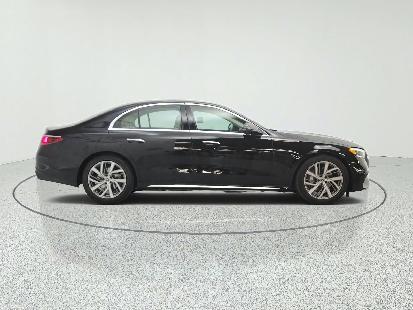 New 2027 Black Mercedes-Benz E 350 RWD Sedan image 4