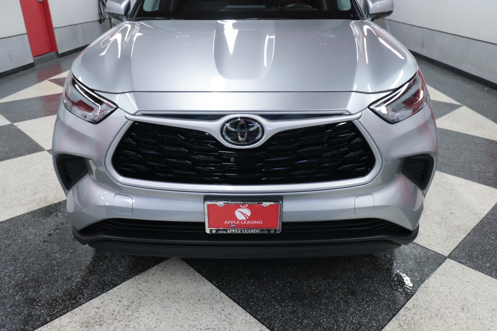 Used Car 2022 Toyota Highlander  L For Sale Under $30,000 In Austin, Texas