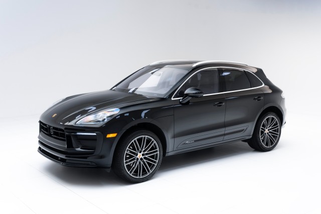 2024  Macan  in , 