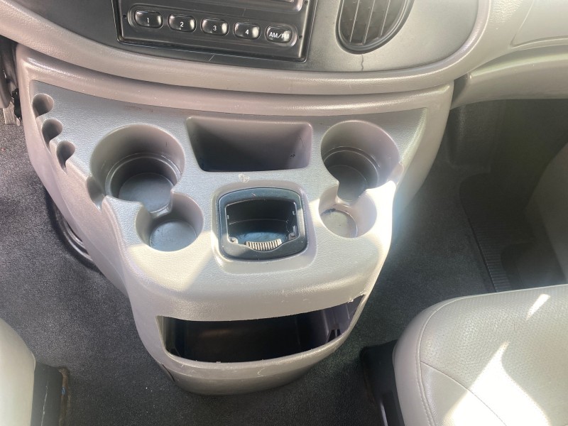 2000 Ford Econoline Cargo Van LOW MILES 68,046 in , 