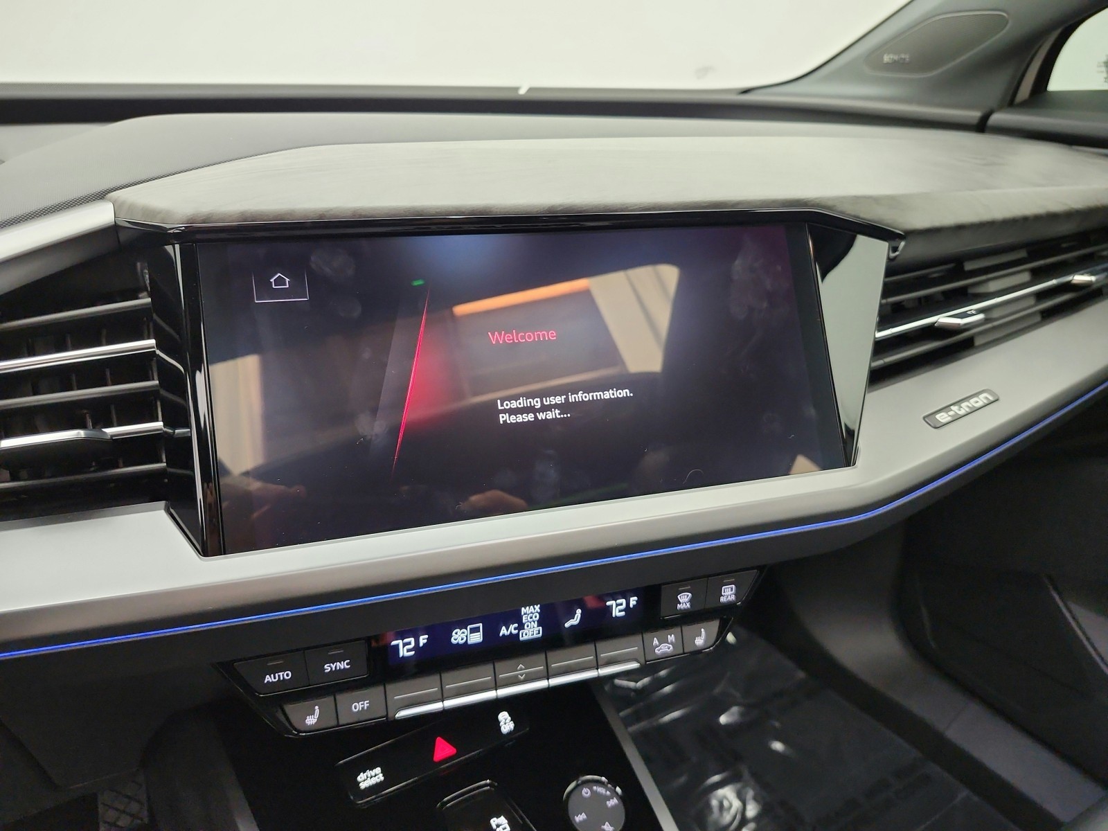 Used 2024 Glacier White Metallic Audi Premium Plus 55 quattro image 17