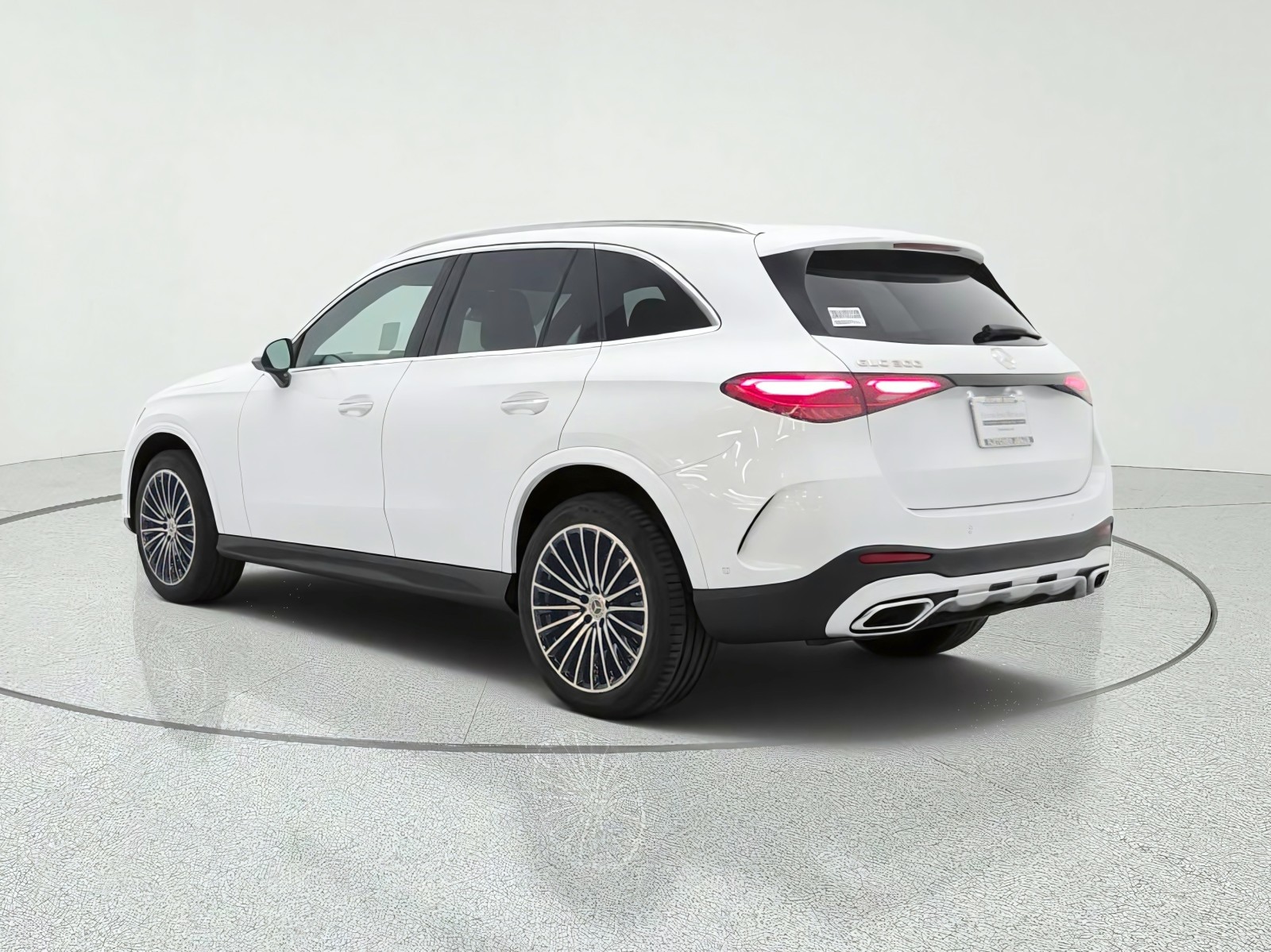 New 2027 MANUFAKTUR Moonlight White Metallic Mercedes-Benz GLC 300 SUV image 7
