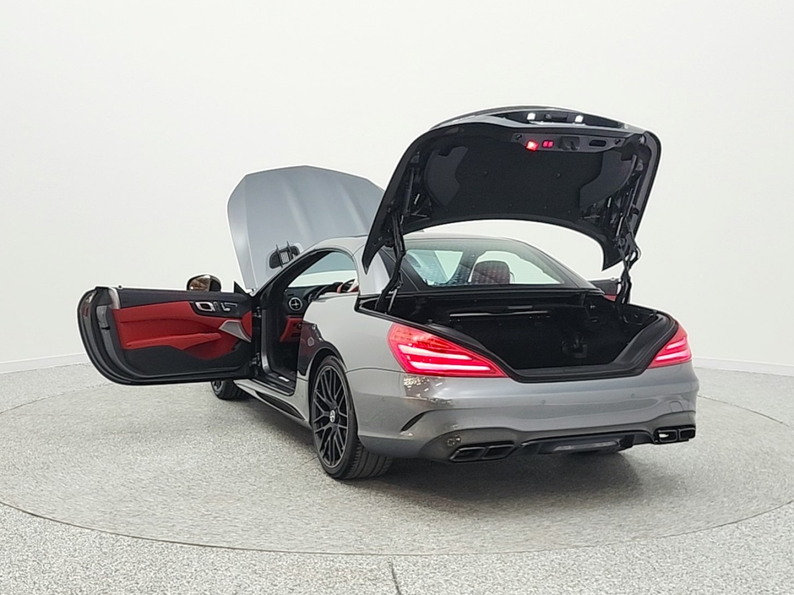 Used 2018 Selenite Grey Metallic Mercedes-Benz AMG® SL 63 Roadster image 25