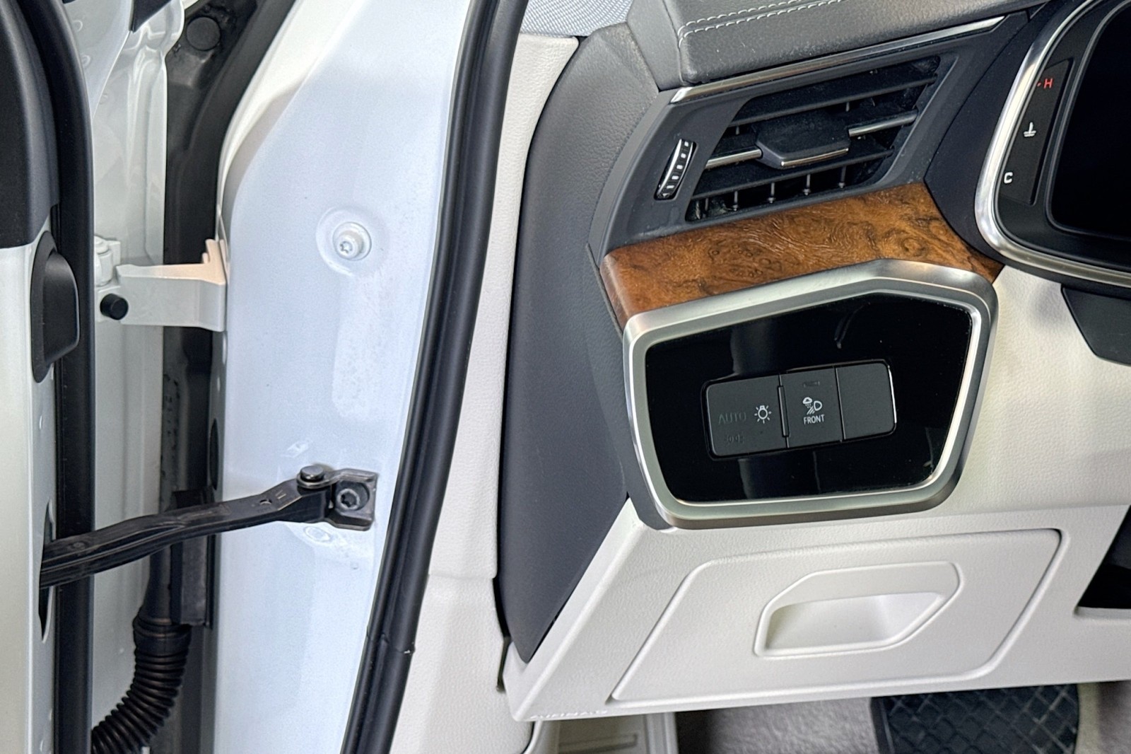 Used 2022 Glacier White Metallic Audi Premium Plus image 10