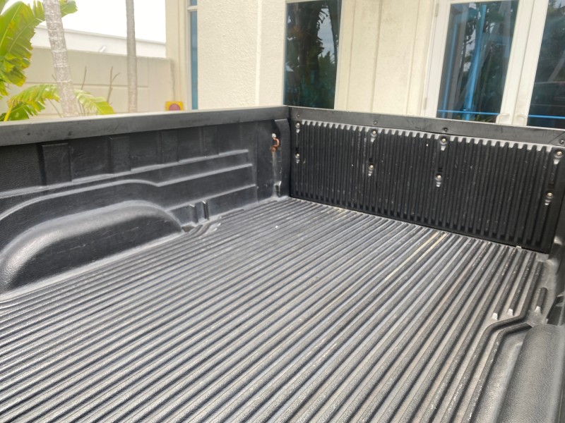 2004 Toyota Tundra SR5 1 OWNER 4WD XTRA CAB STEP SIDE in , 