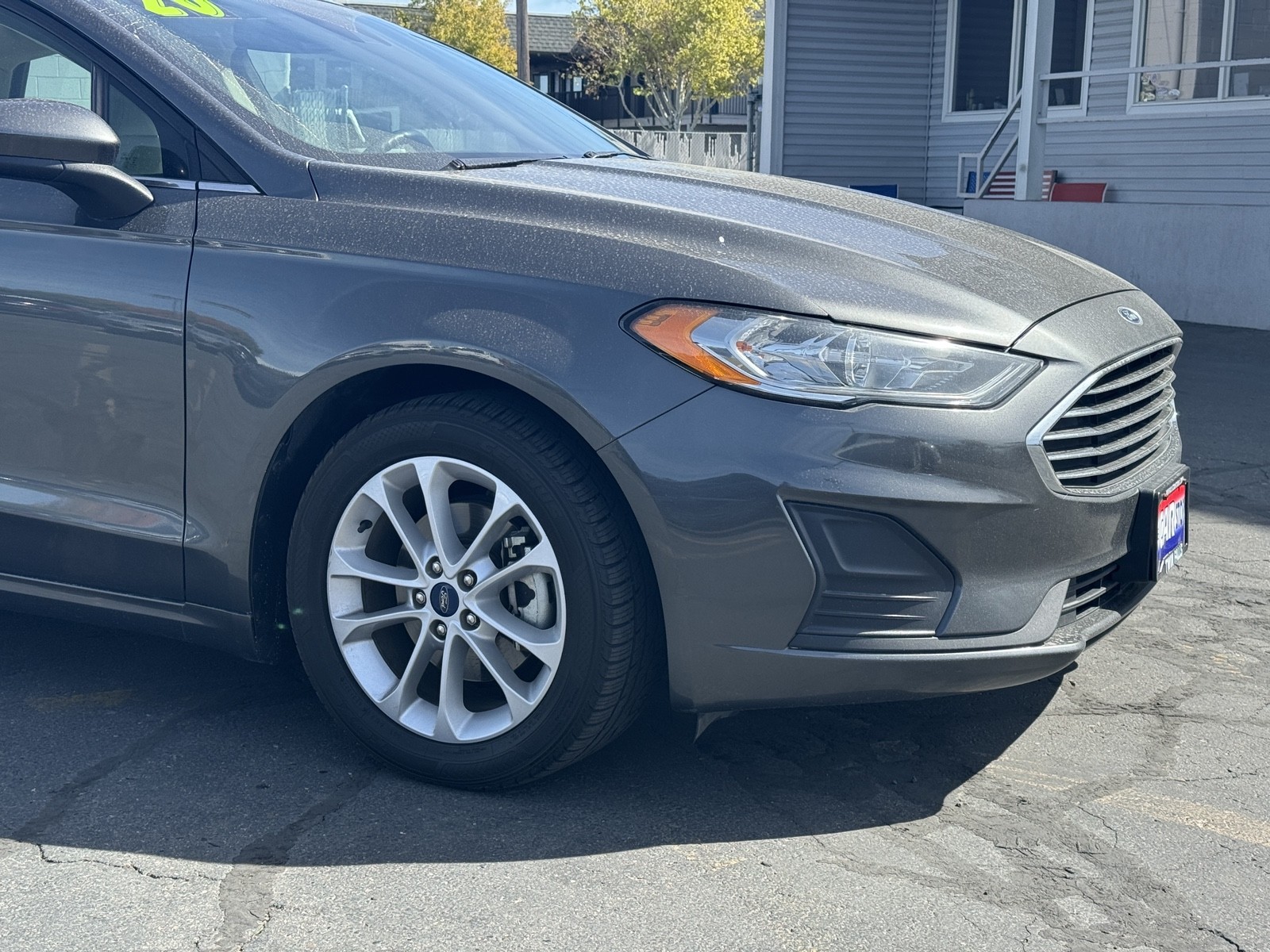 2020 Ford Fusion SE 3